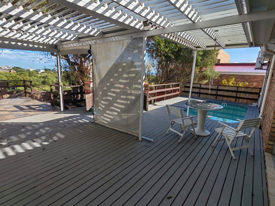 3 Bedroom Property for Sale in De Kelders Western Cape